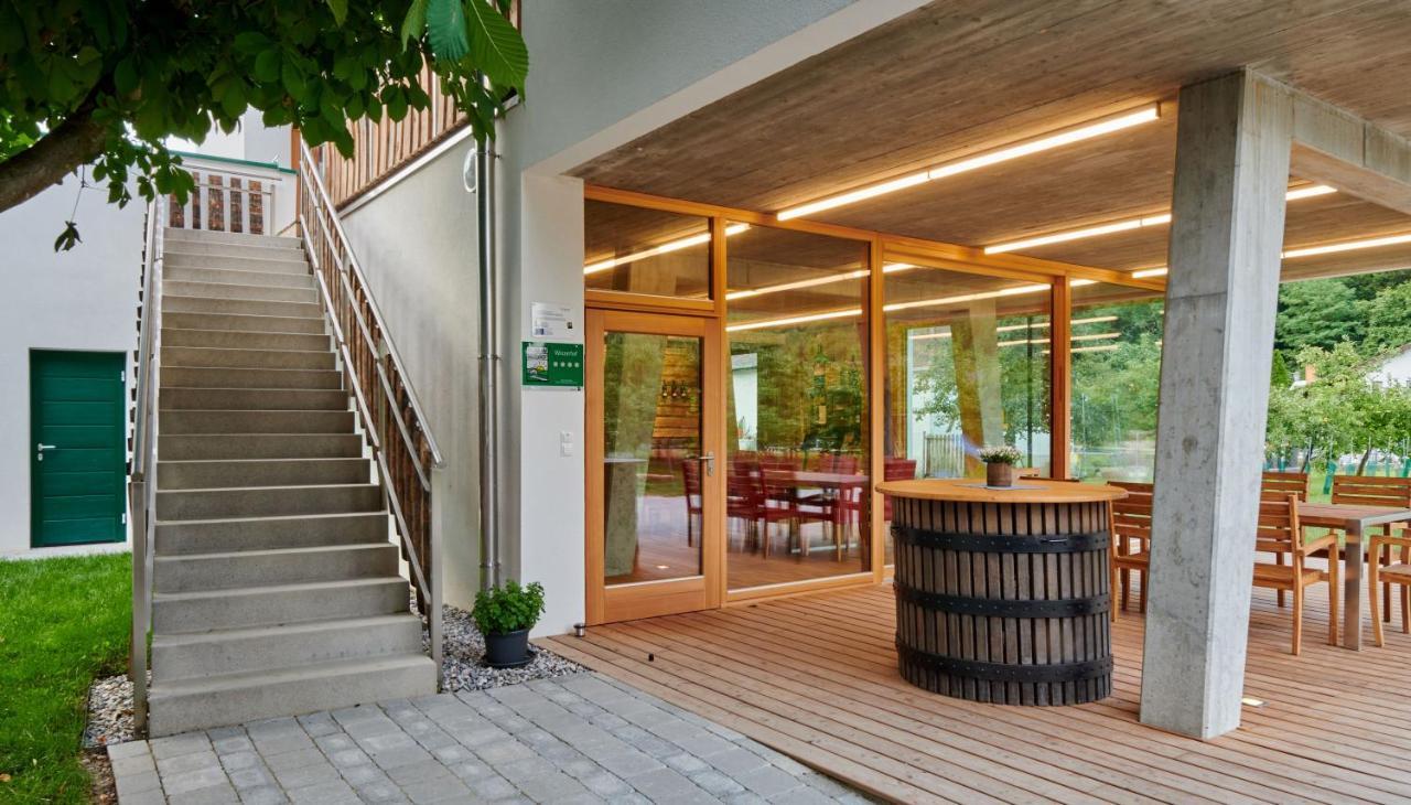 Ferienwohnung Am Weingut Eisenbock Strass  Zewnętrze zdjęcie
